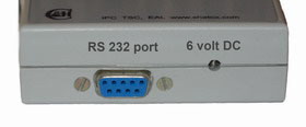 RS 232 интерфейс (COM порт) и вход для блока пиания (6 В)